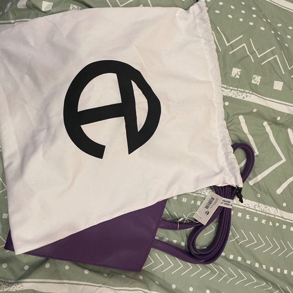 Medium Grape Telfar - Picture 4 of 5